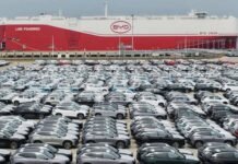 China inunda el mundo de productos y logra un superávit comercial de un billón de dólares